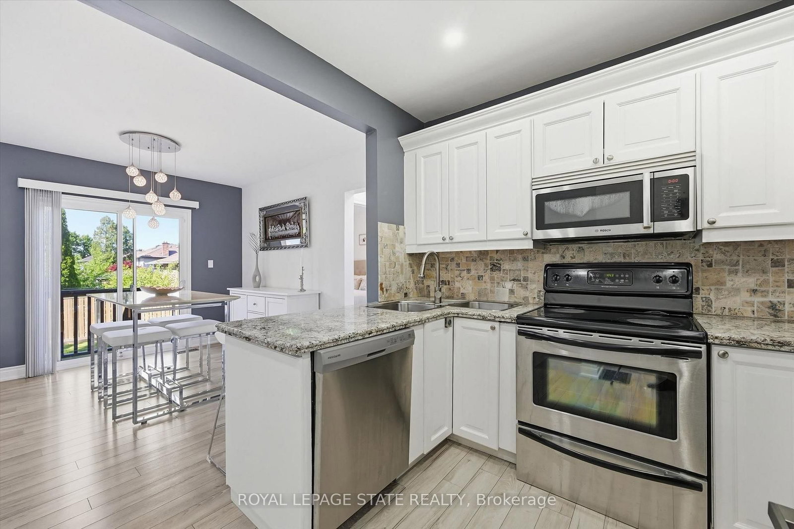 205 Dumbarton Hamilton,ON L8K 5C2 — Photo 10