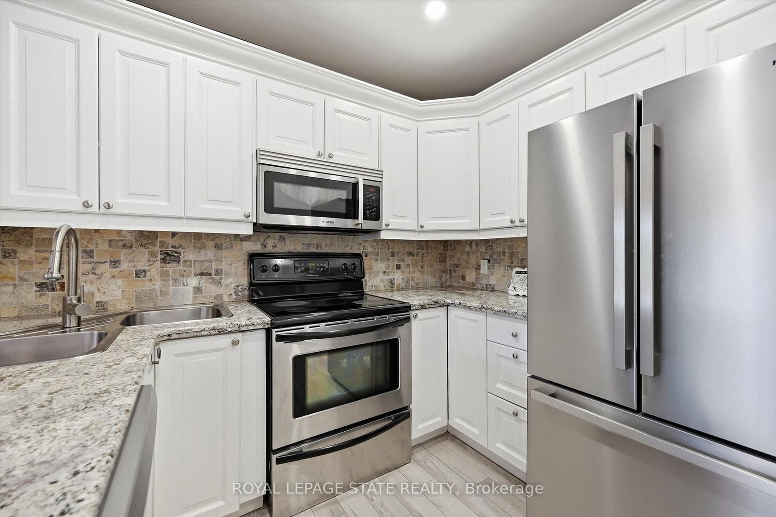 205 Dumbarton Hamilton,ON L8K 5C2 — Photo 12