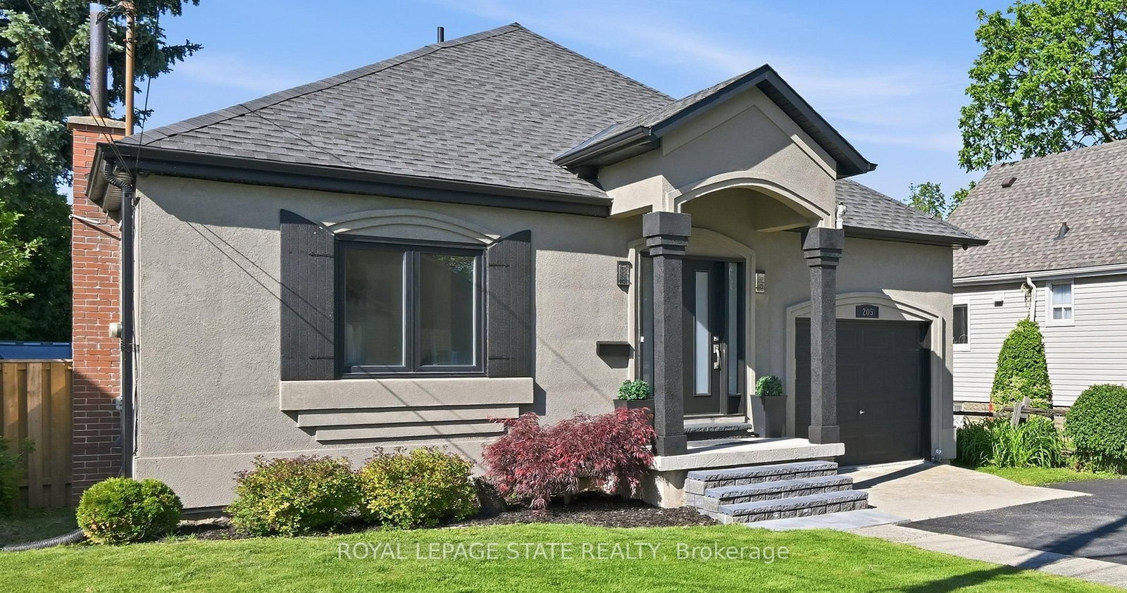 205 Dumbarton Hamilton,ON L8K 5C2 — Photo 3