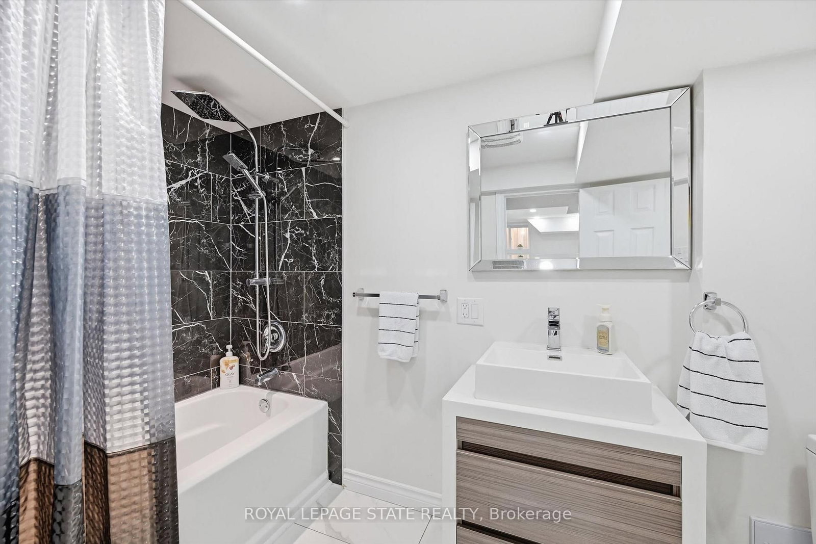205 Dumbarton Hamilton,ON L8K 5C2 — Photo 33