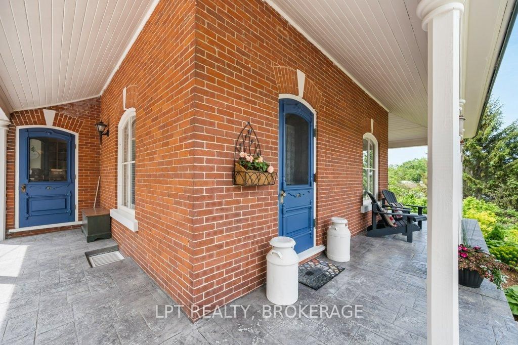 2837 Rutledge Road • Sydenham, ON photo 5
