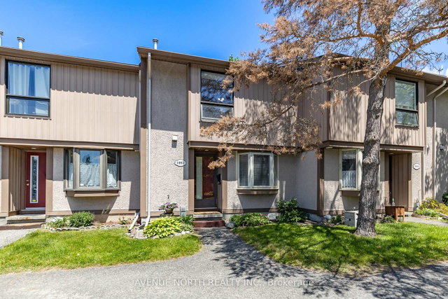 1897 Stonehenge Crescent