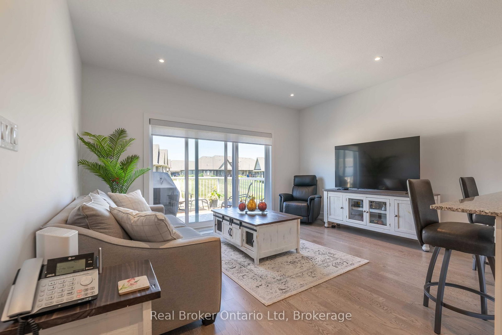 221 Ironwood Way • Georgian Bluffs, ON photo 16
