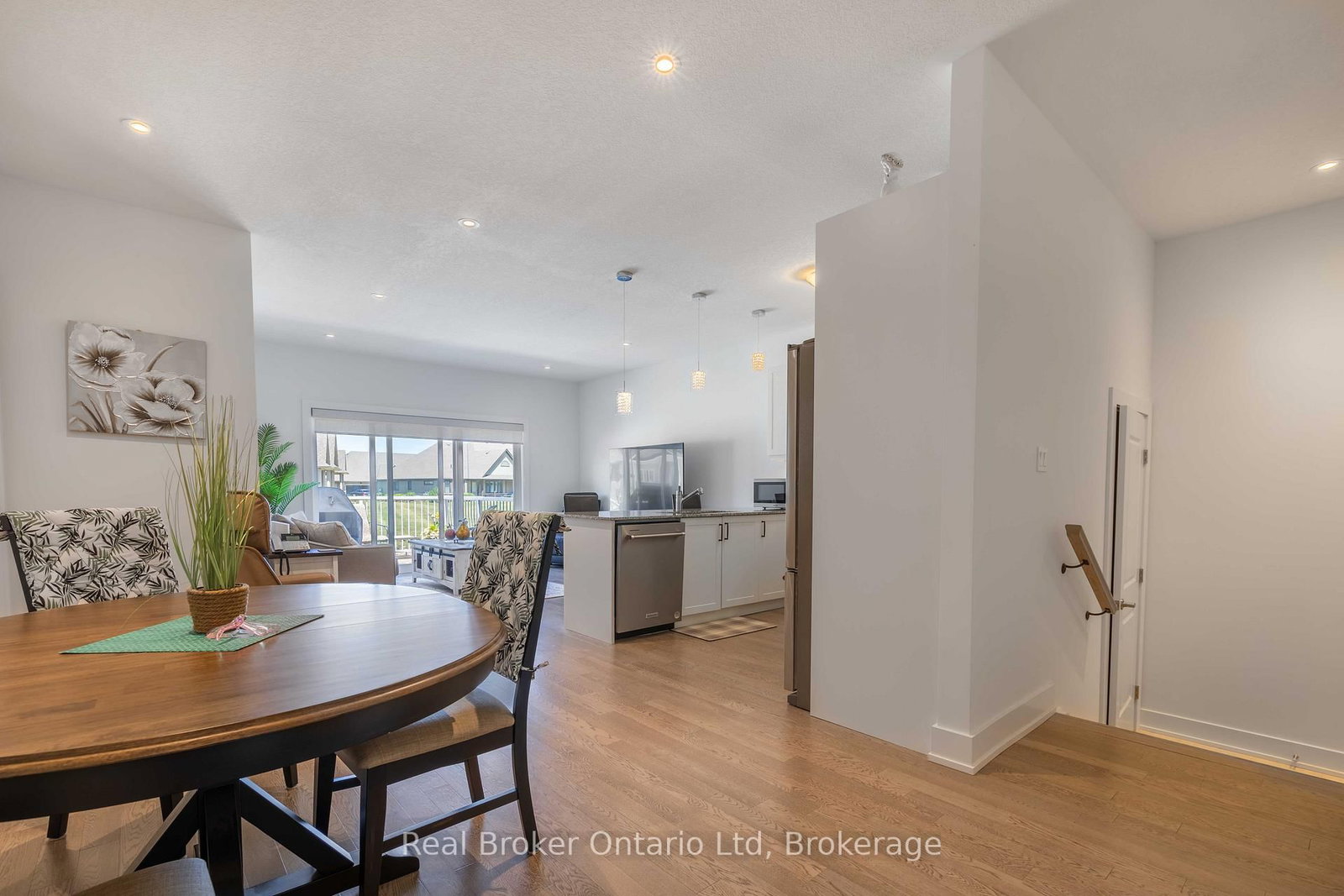 221 Ironwood Way • Georgian Bluffs, ON photo 22
