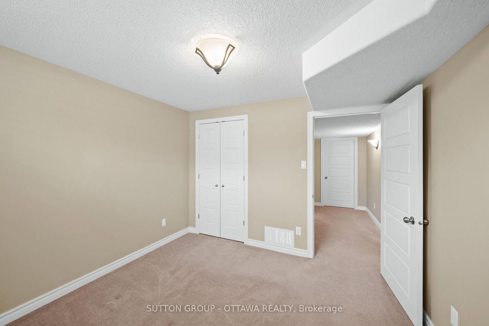 458 Van Dusen Street • Almonte, ON photo 25