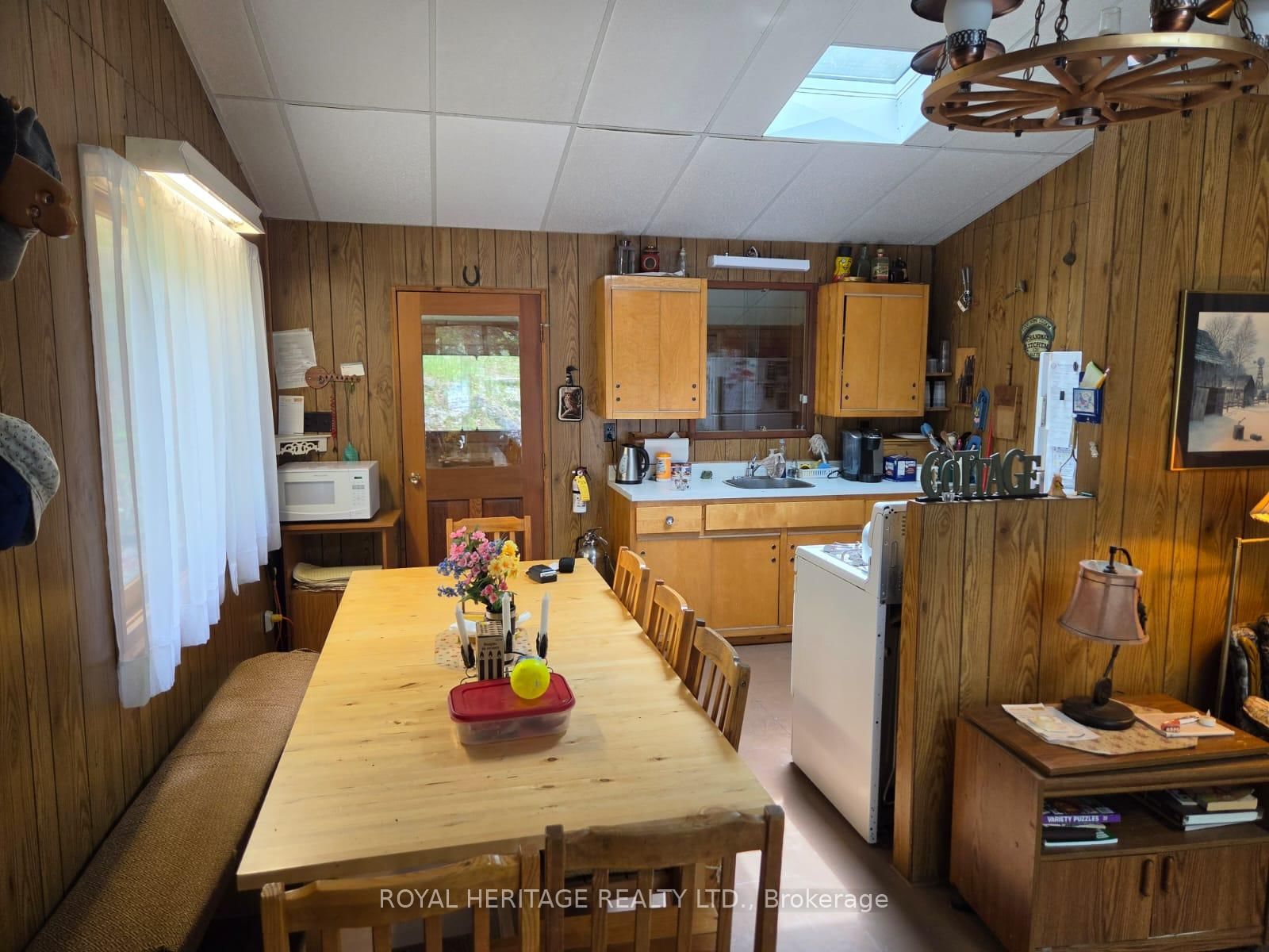 1160 Sunset Strip Lane • Ompah, ON photo 10