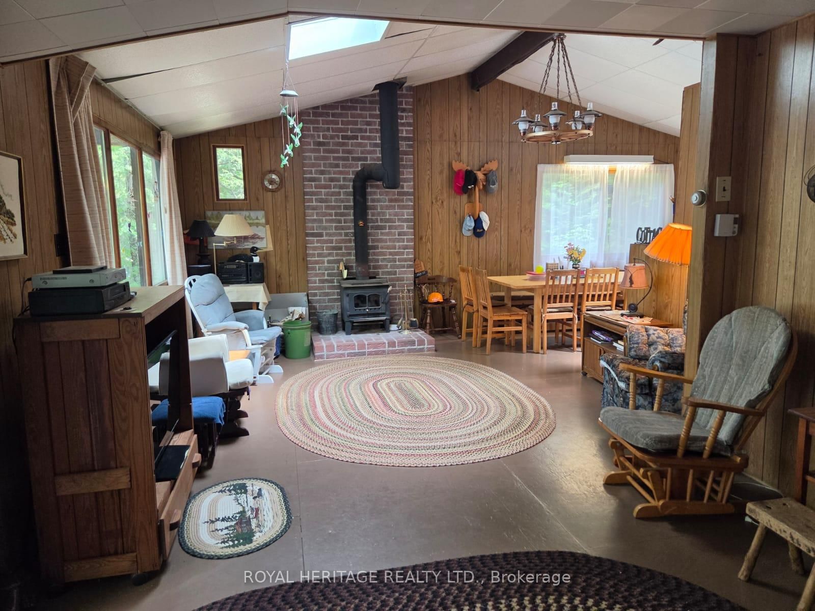 1160 Sunset Strip Lane • Ompah, ON photo 11