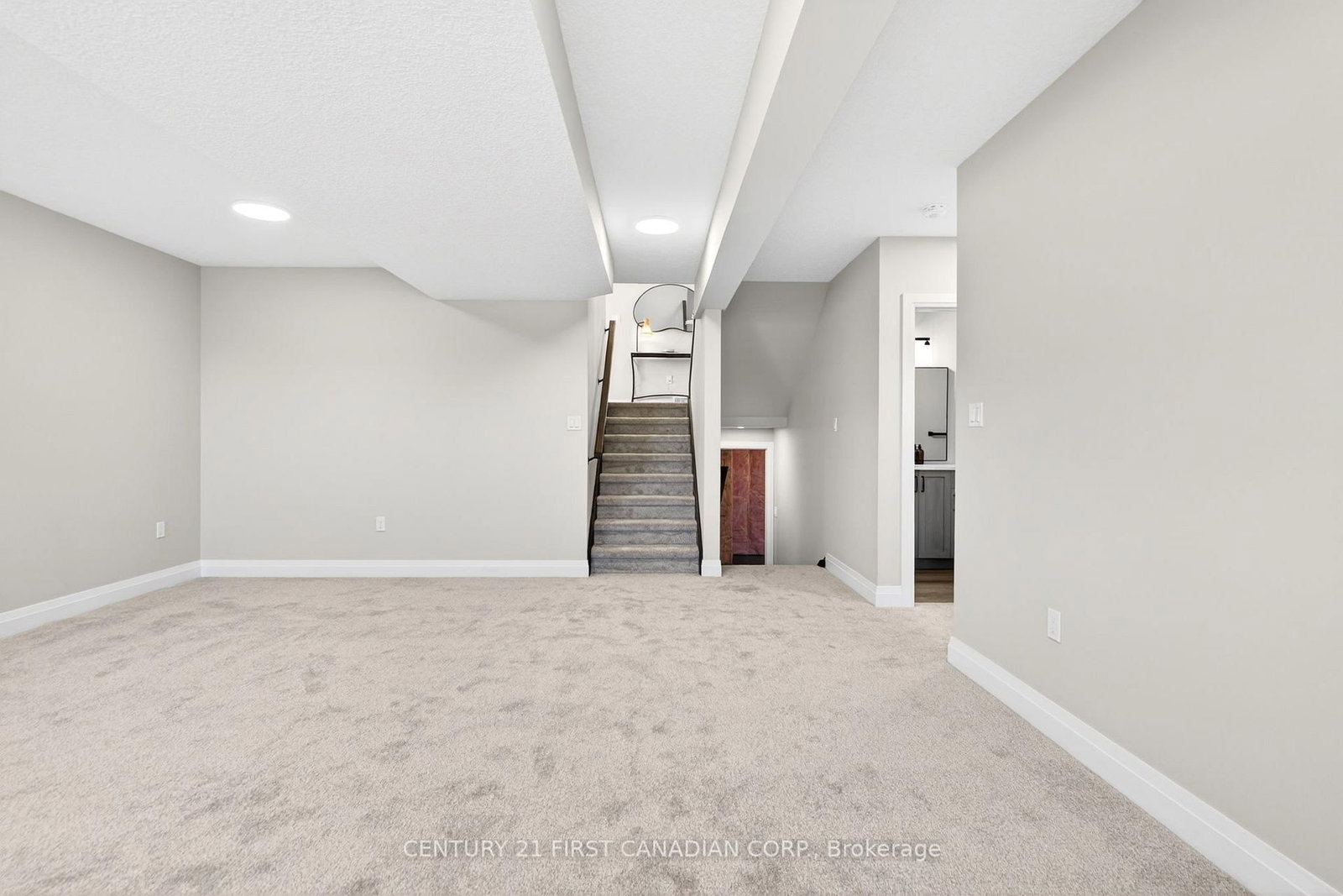 11 Postma Crescent • North Middlesex, ON photo 22