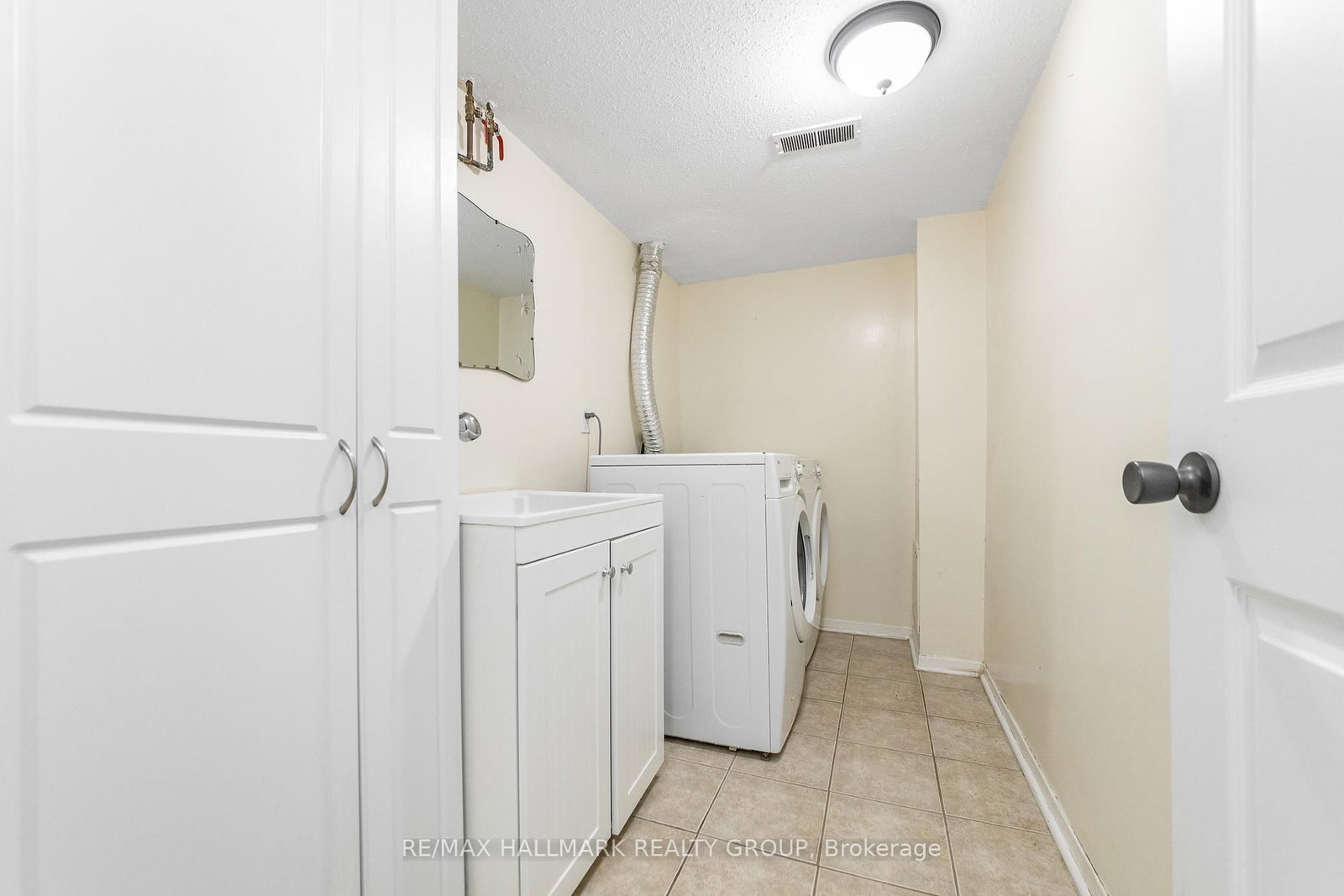6931 Du Bois Avenue • Ottawa, ON photo 11