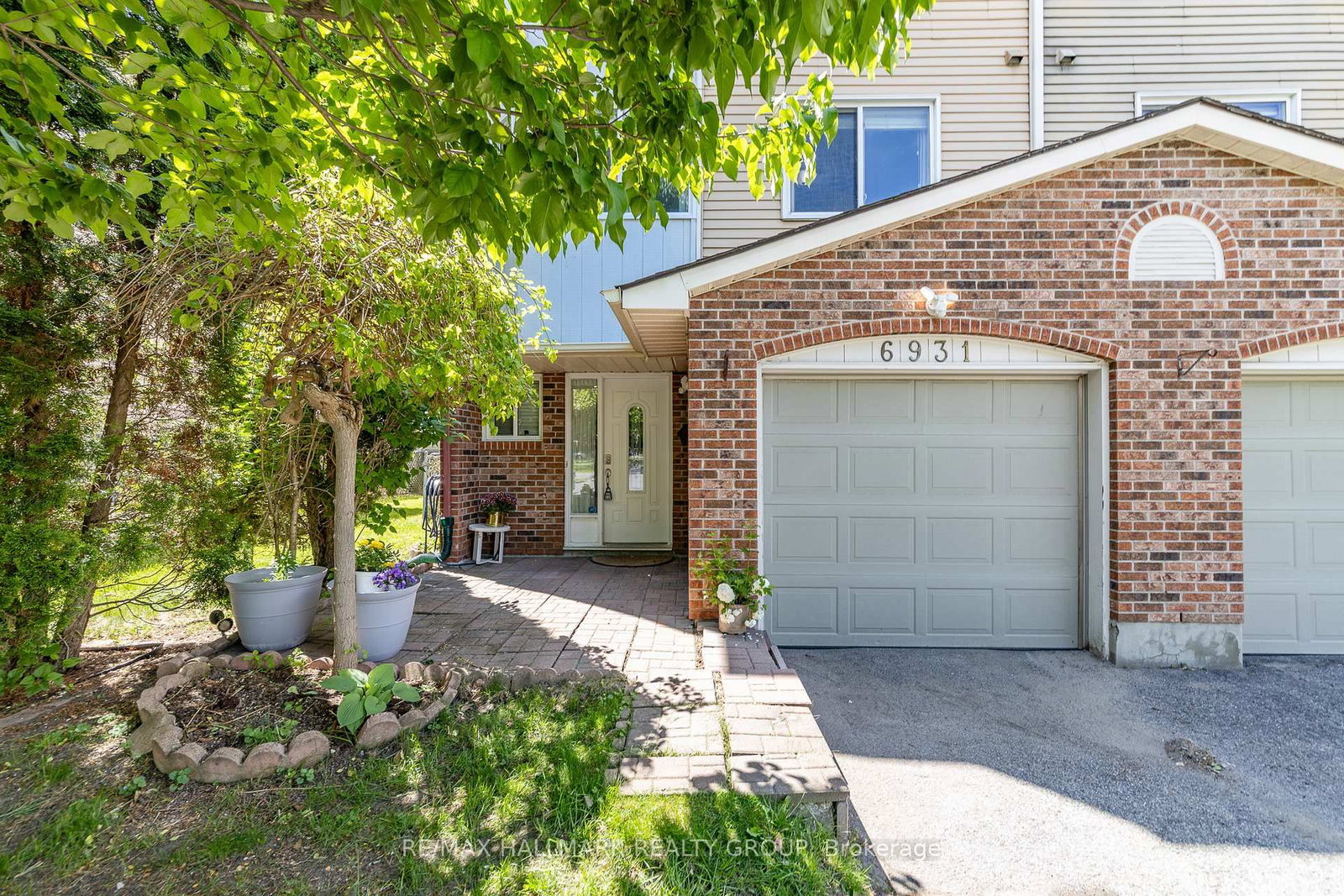 6931 Du Bois Avenue • Ottawa, ON photo 2
