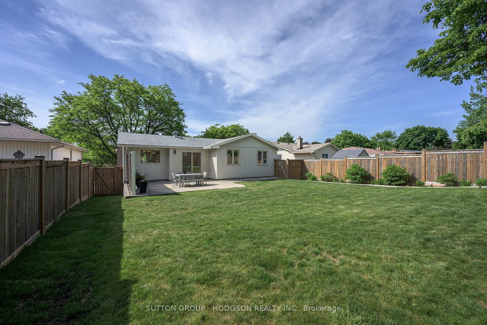 993 Woodhaven Road, London North — photo 39