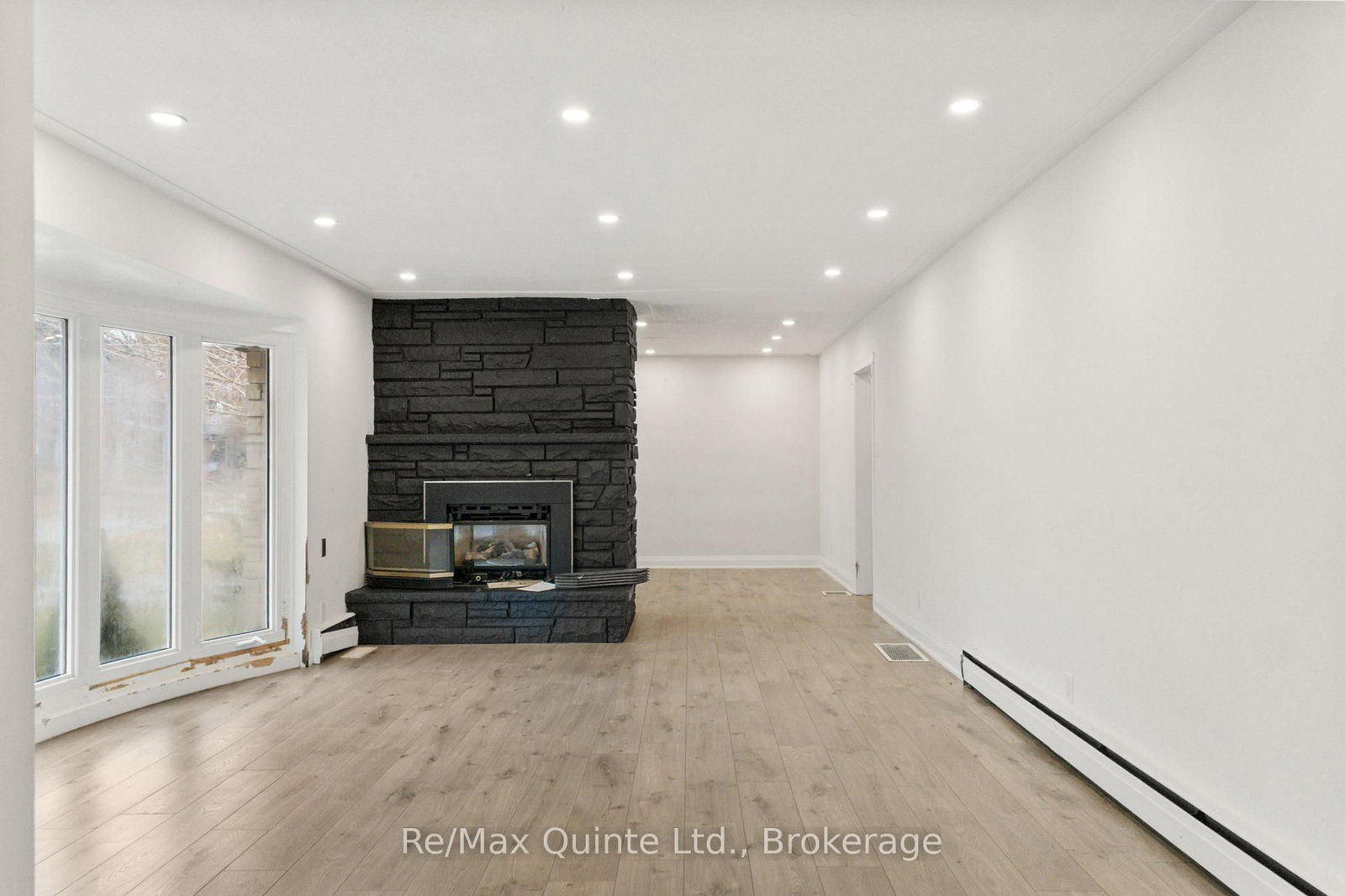 5 Stanley Park Drive • Belleville, ON photo 15