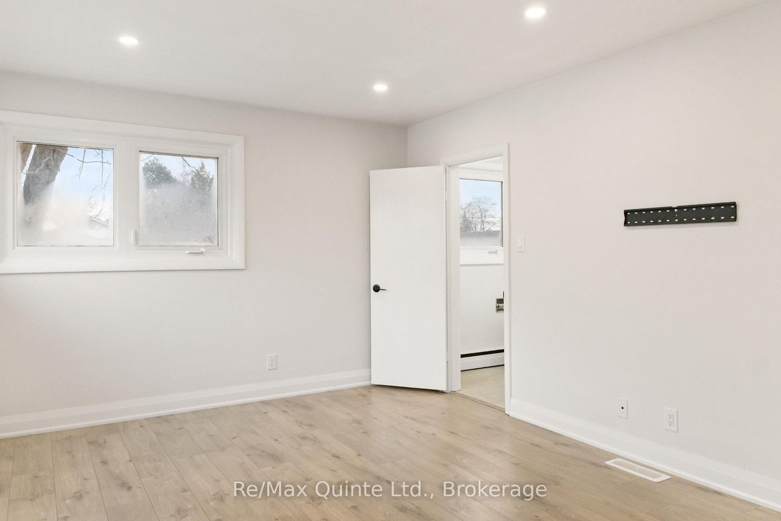 5 Stanley Park Drive • Belleville, ON photo 29