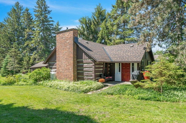5542 Loyalist Parkway Road