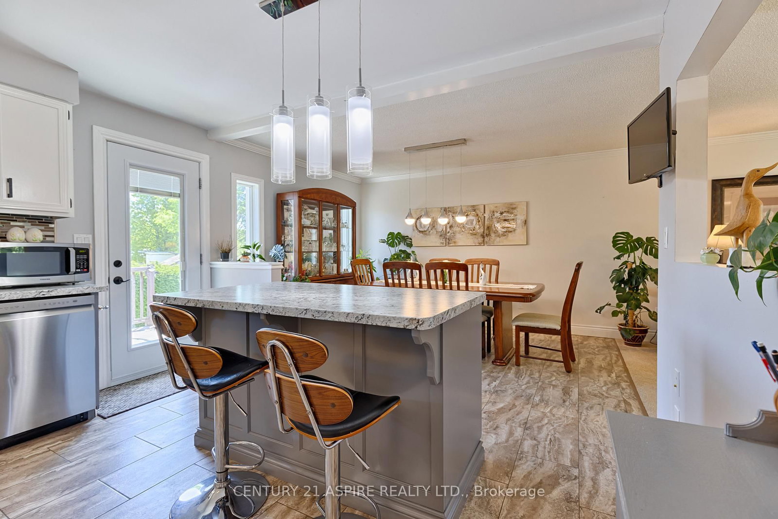 2 Doris Street • Pembroke, ON photo 13