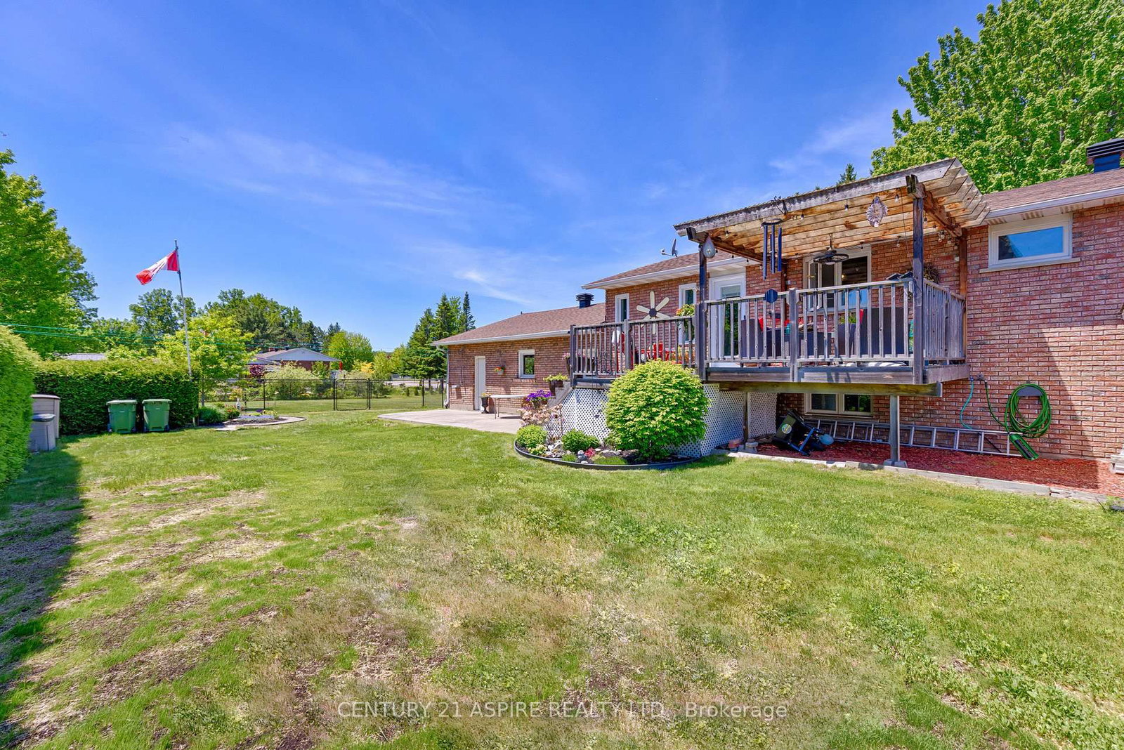 2 Doris Street • Pembroke, ON photo 37