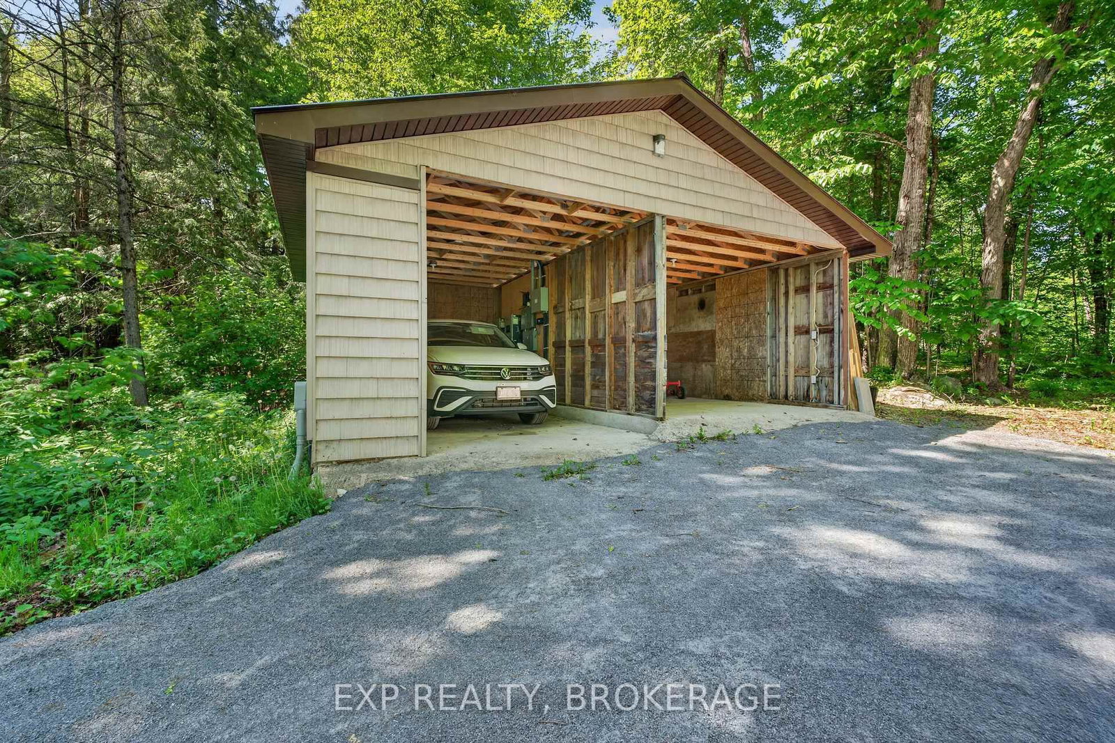 1210 RICHARD BRANNIGAN Trail • Godfrey, ON photo 33