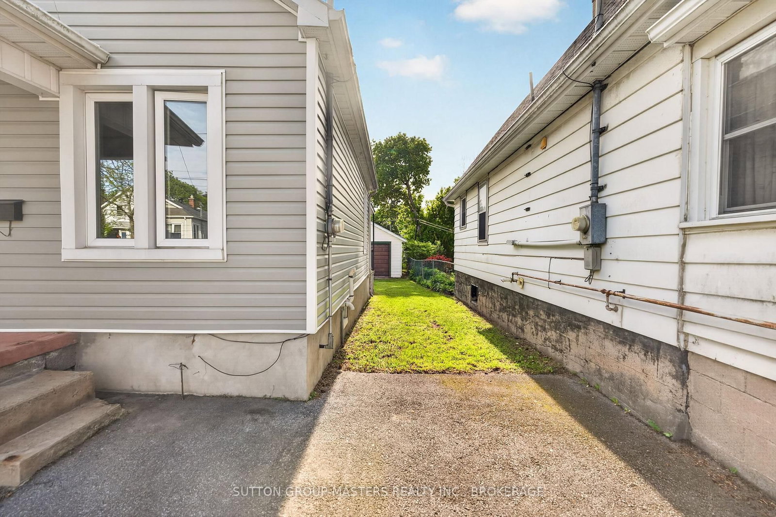 21 Connaught Street • Kingston, ON photo 3