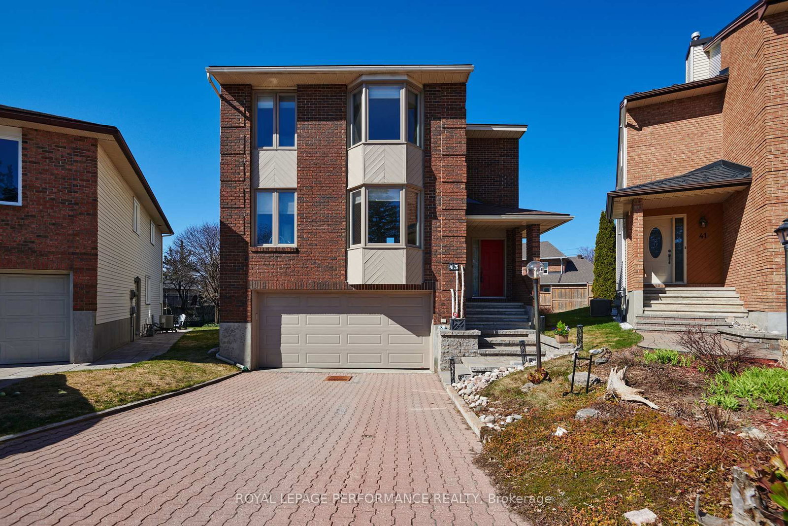 43 Waterview Court • Ottawa, ON photo 1
