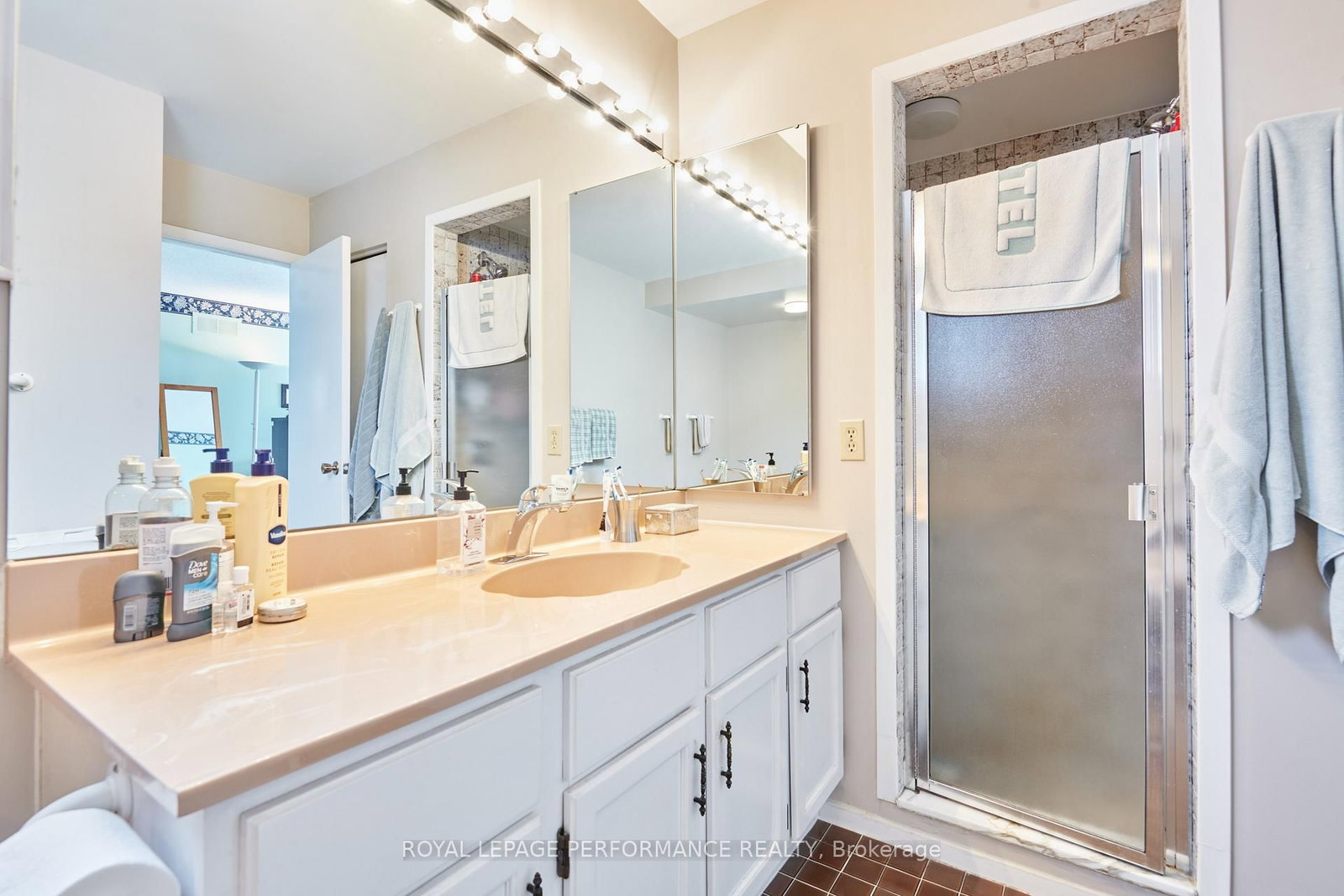 43 Waterview Court • Ottawa, ON photo 26