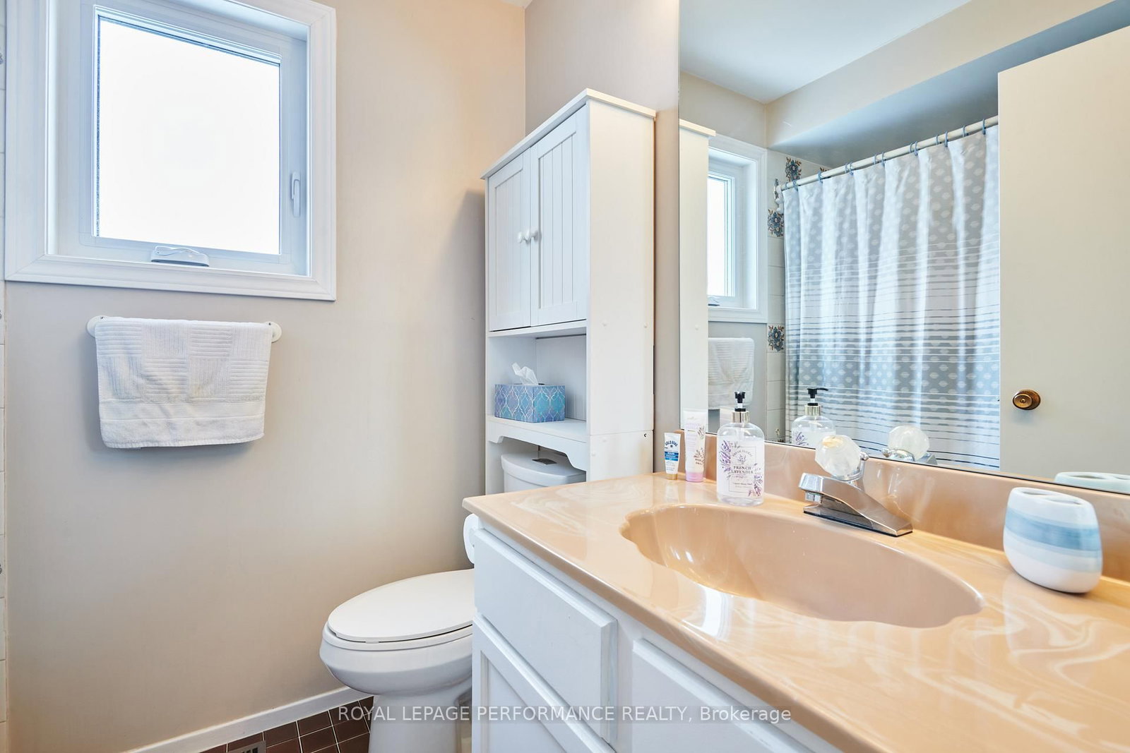 43 Waterview Court • Ottawa, ON photo 30