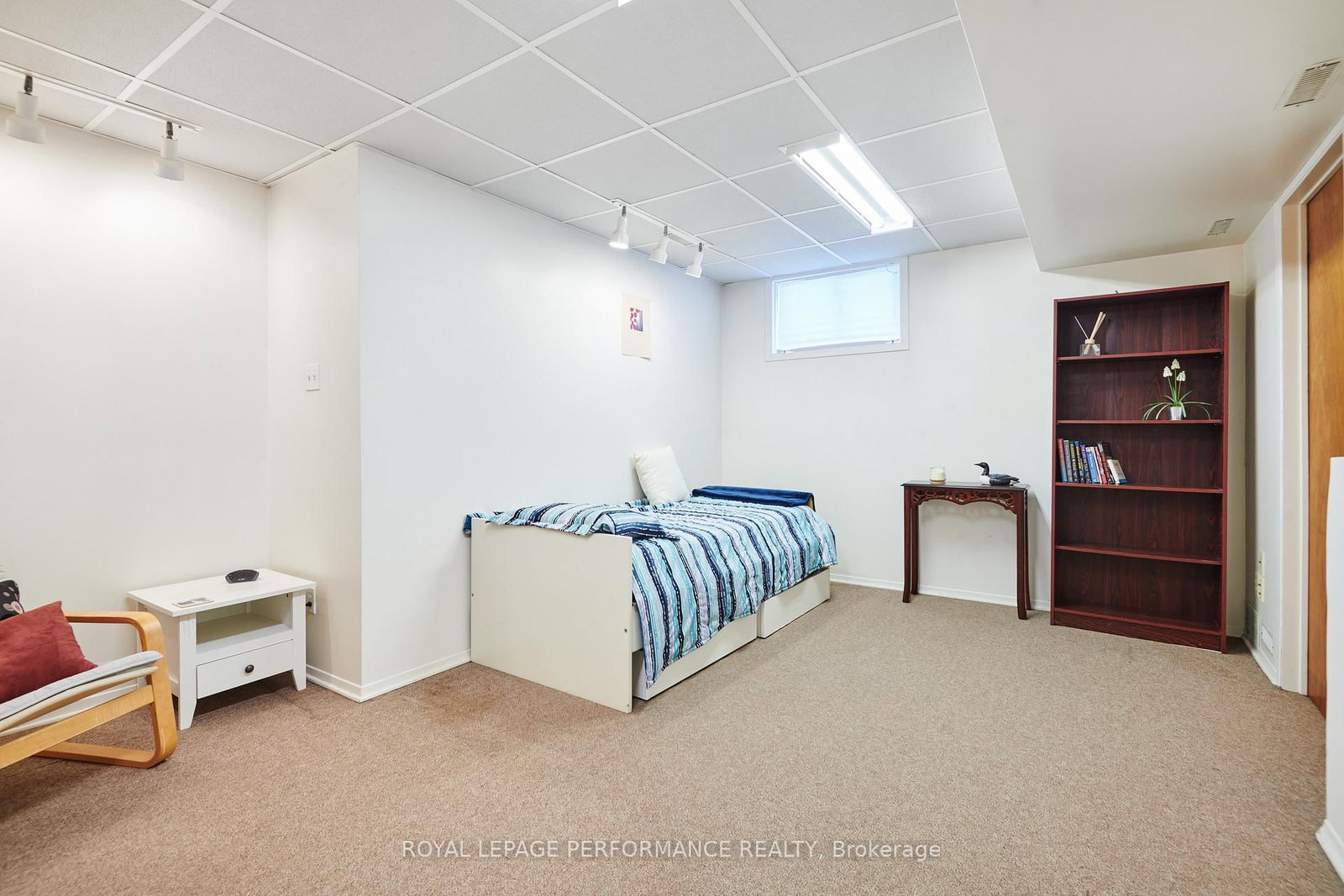 43 Waterview Court • Ottawa, ON photo 32