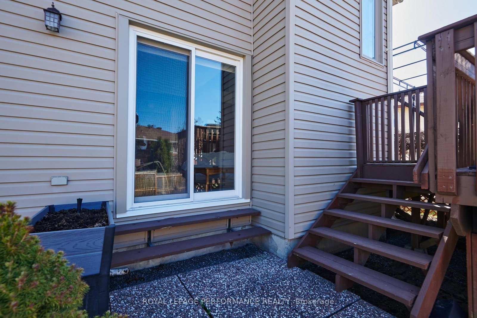 43 Waterview Court • Ottawa, ON photo 35