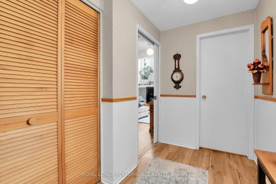 43 Waterview Court • Ottawa, ON photo 6