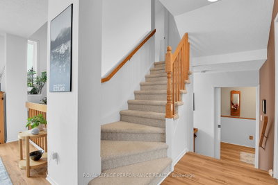 43 Waterview Court • Ottawa, ON photo 8