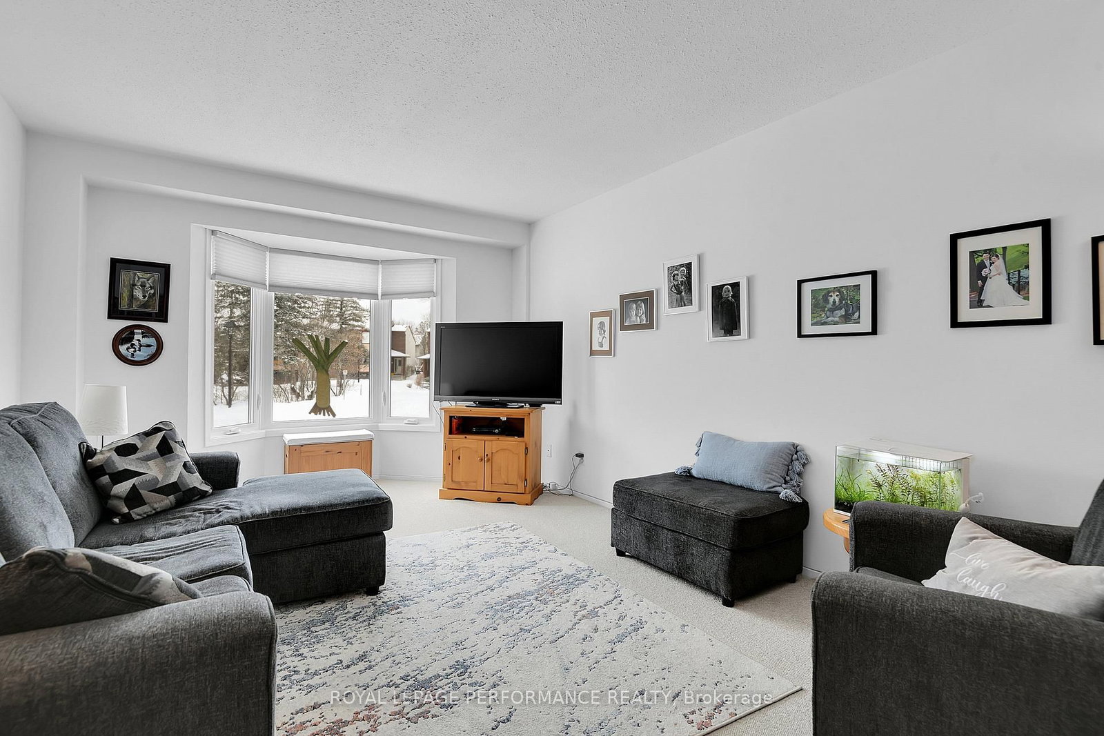 43 Waterview Court • Ottawa, ON photo 9