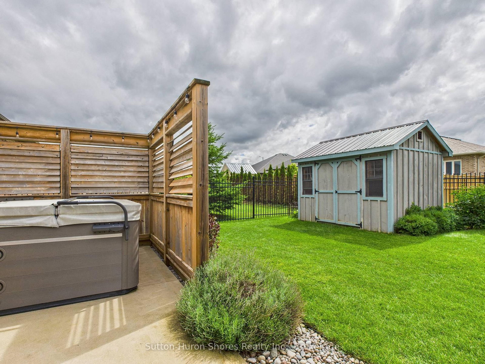 404 Devonshire Road • Saugeen Shores, ON photo 40