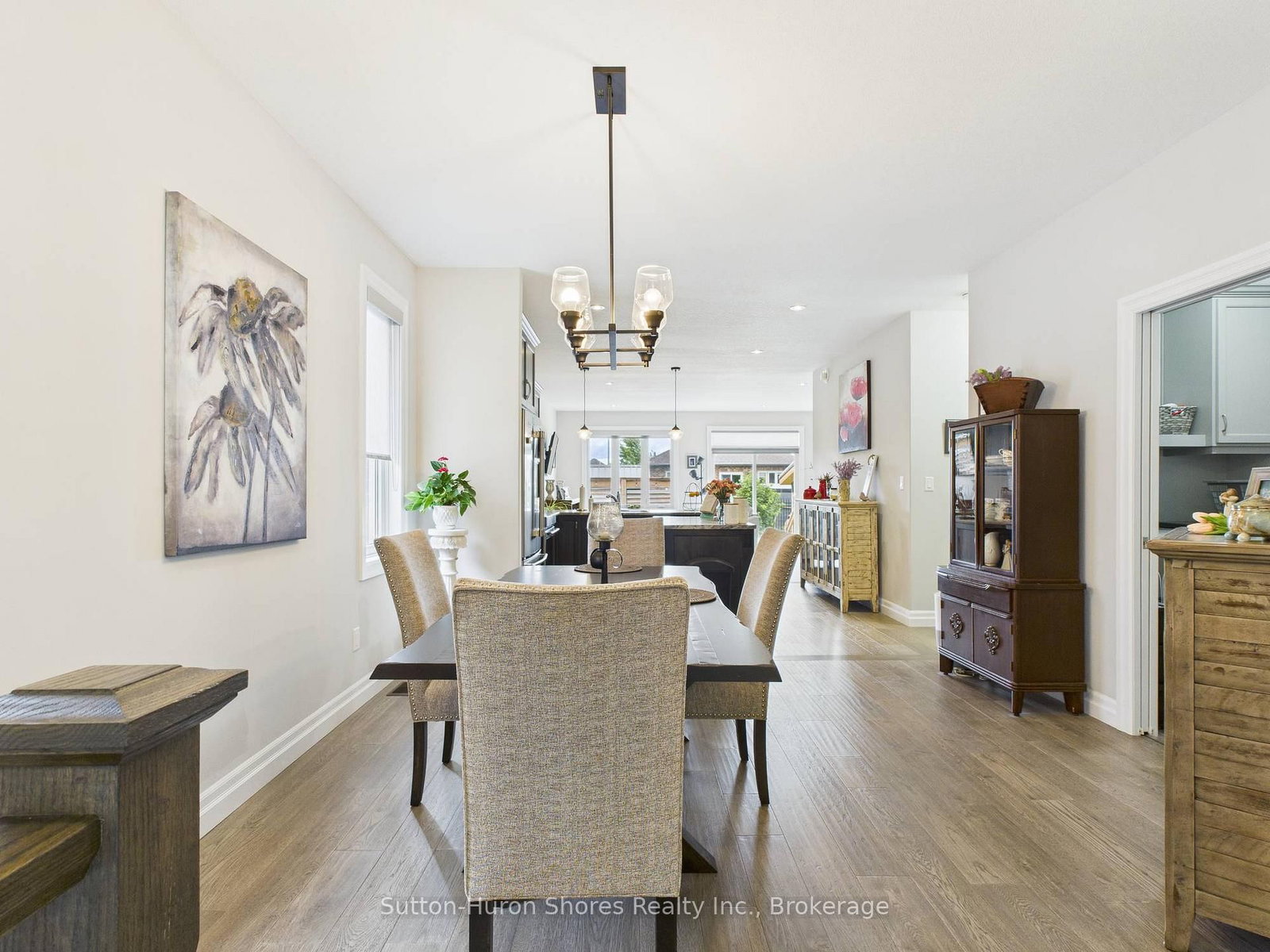 404 Devonshire Road • Saugeen Shores, ON photo 5