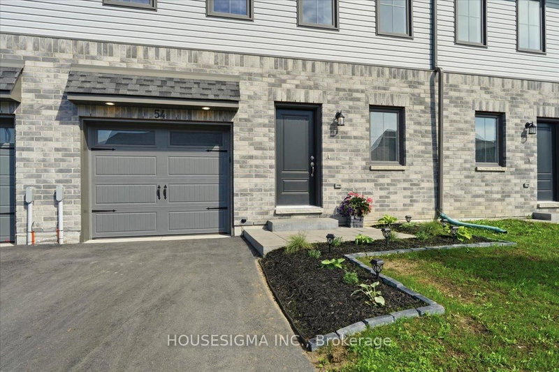54 Campbell Crescent