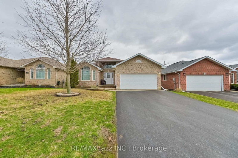33 Ashwood Crescent