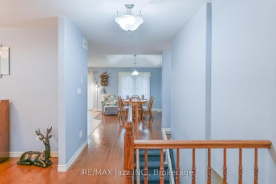 33 Ashwood Crescent • Greater Napanee, ON photo 8