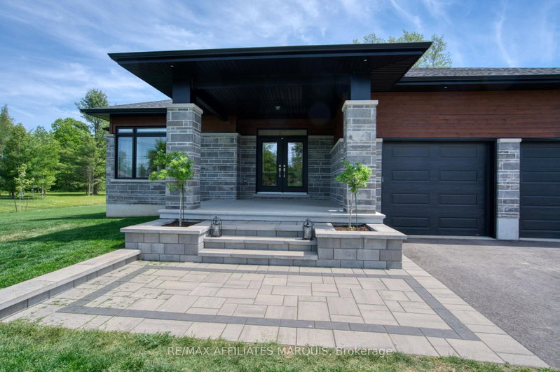 27 Diane Drive