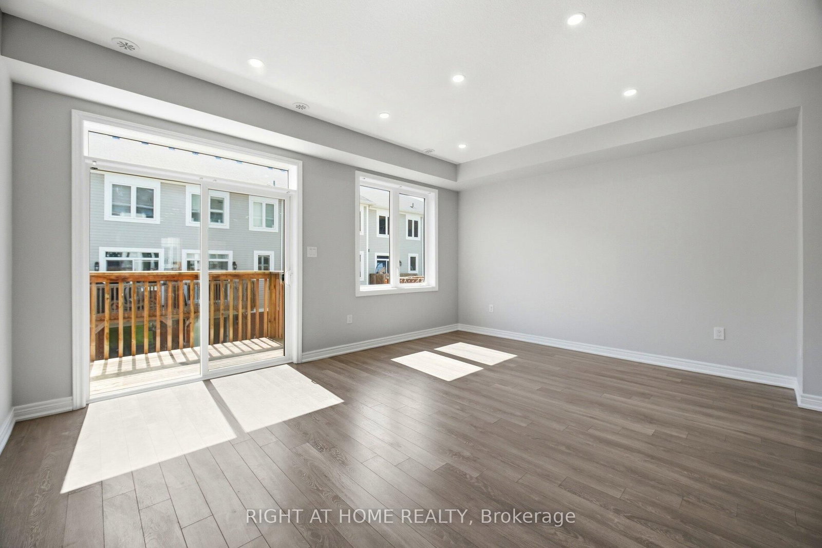 8 Rapids Lane • Hamilton, ON photo 13