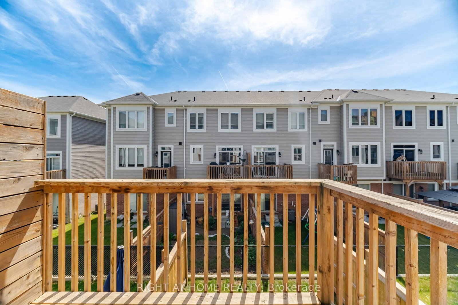 8 Rapids Lane • Hamilton, ON photo 15