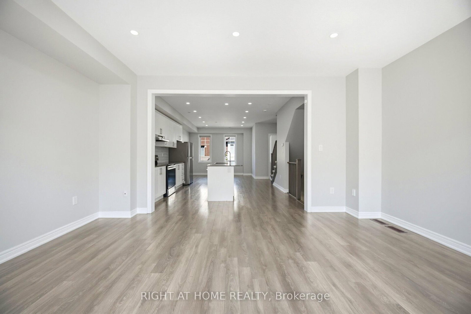 8 Rapids Lane • Hamilton, ON photo 16