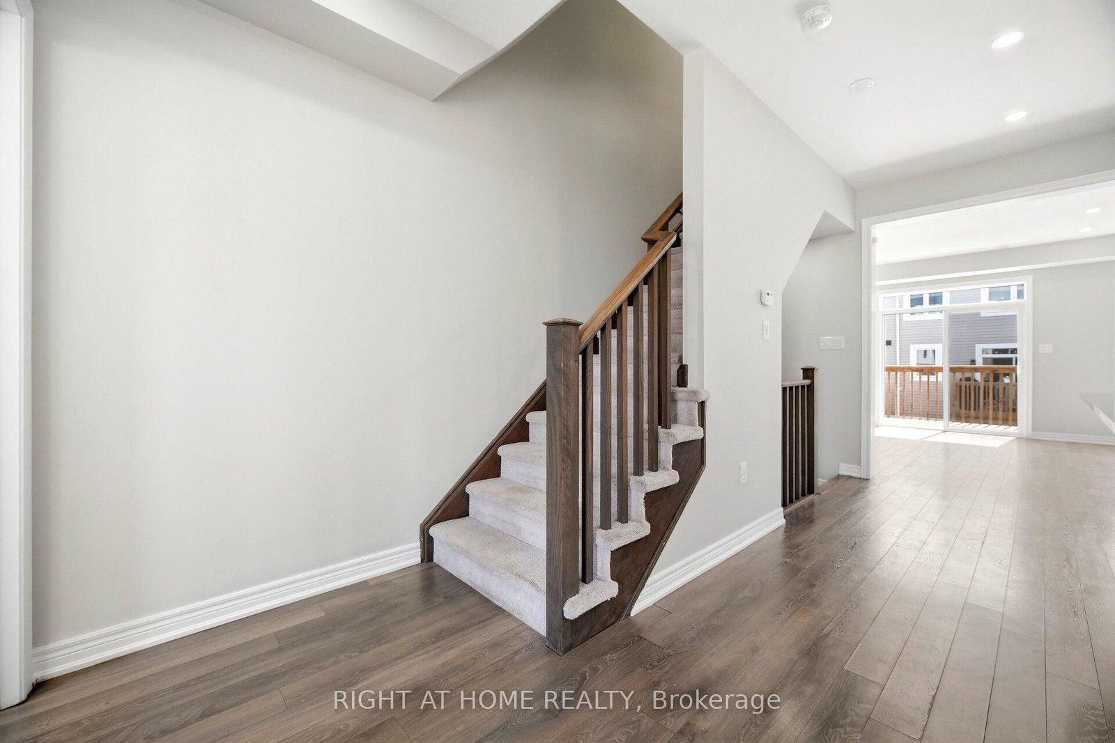 8 Rapids Lane • Hamilton, ON photo 20