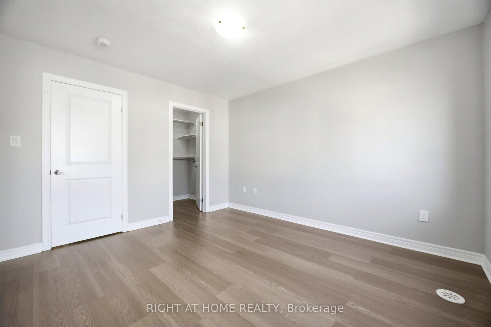 8 Rapids Lane • Hamilton, ON photo 23