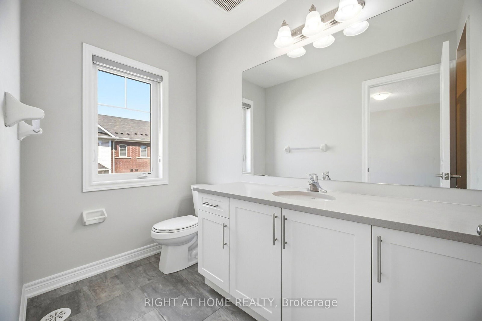 8 Rapids Lane • Hamilton, ON photo 26