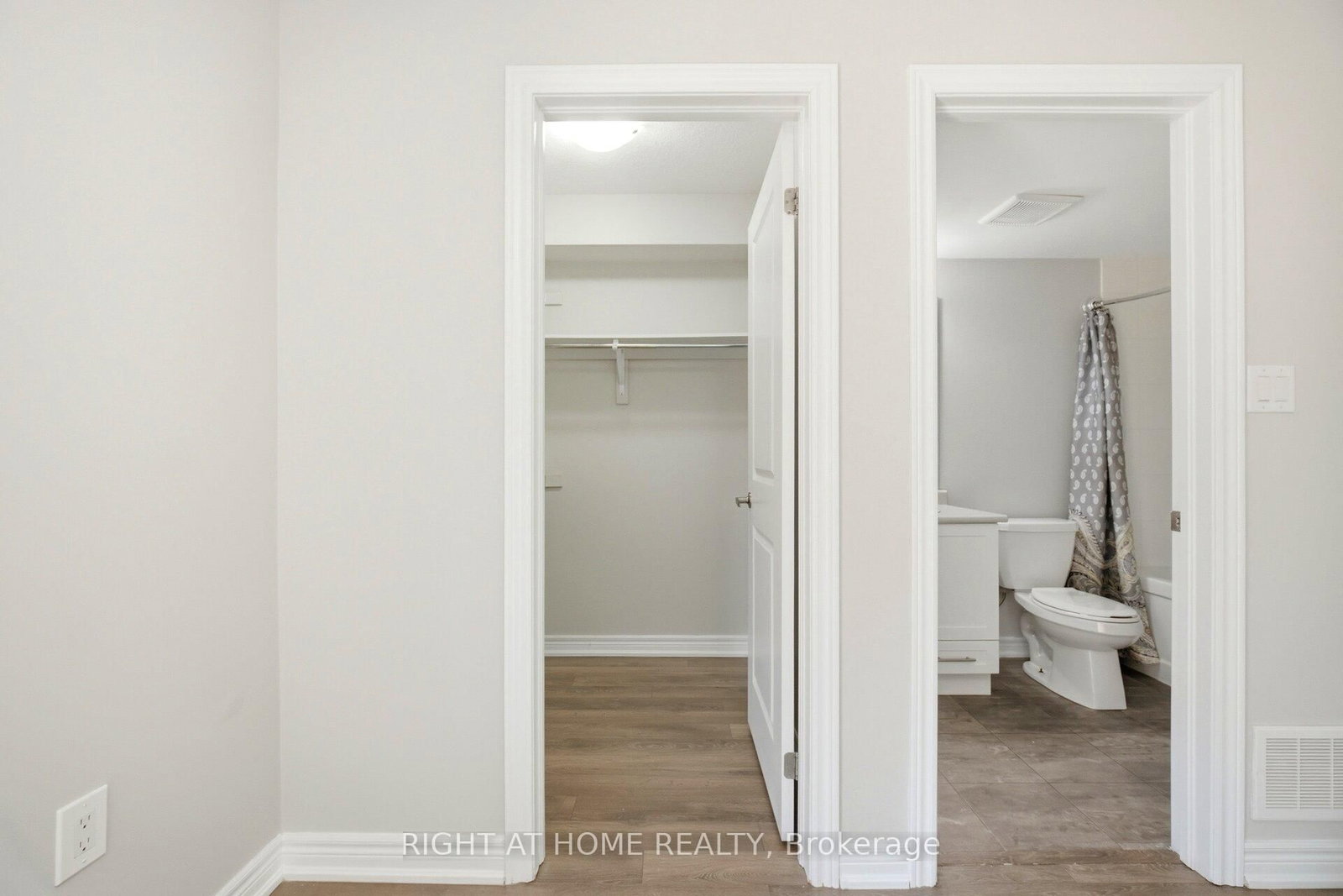 8 Rapids Lane • Hamilton, ON photo 39