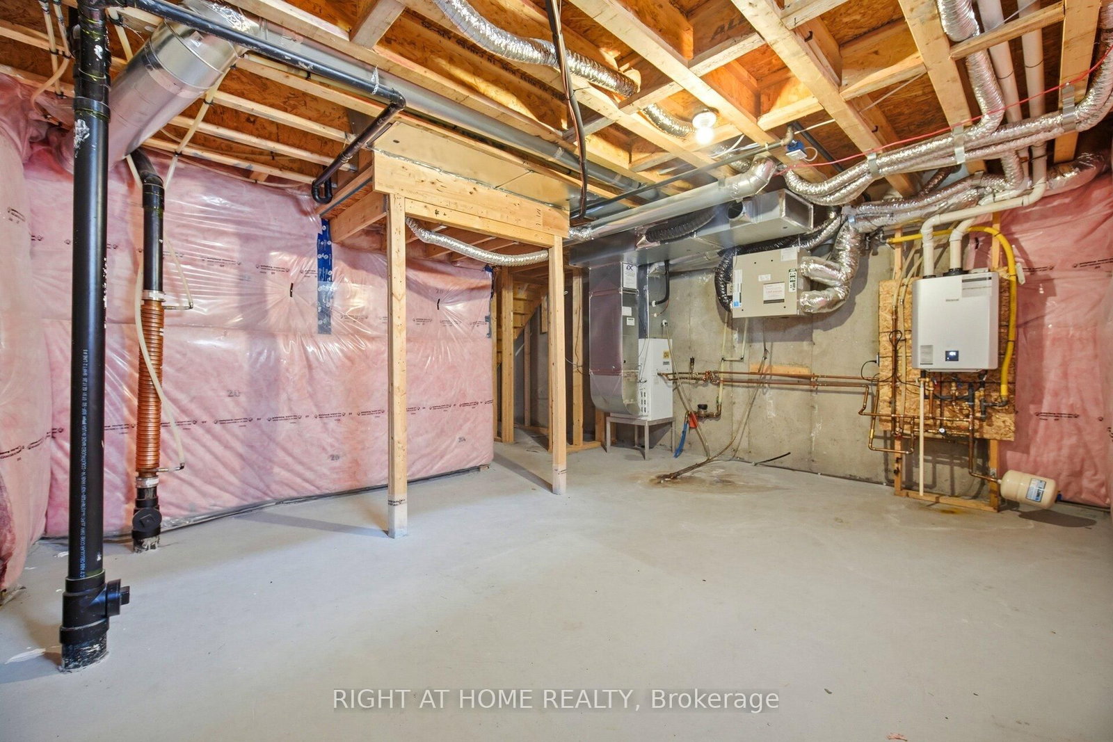 8 Rapids Lane • Hamilton, ON photo 43