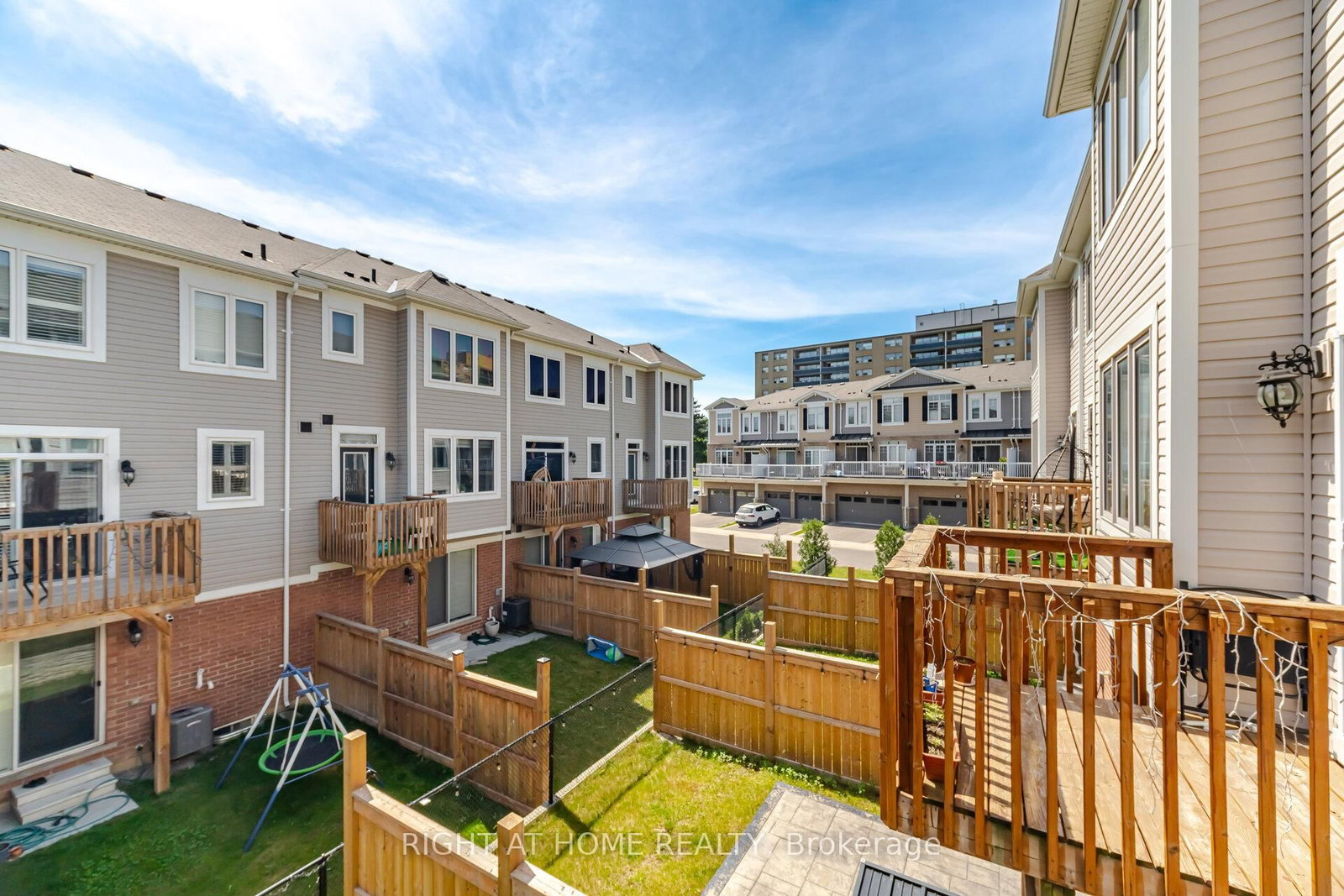8 Rapids Lane • Hamilton, ON photo 46
