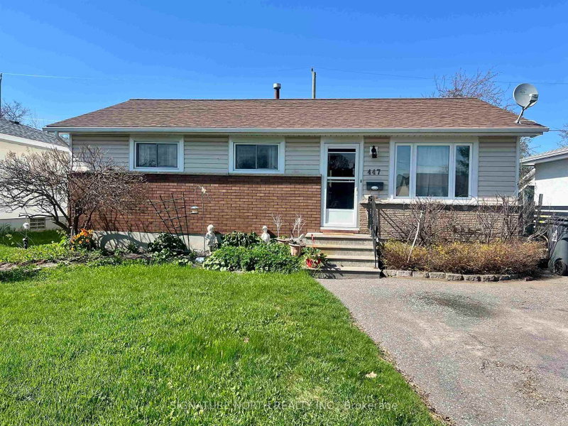 home for sale on 447 Pineview Bywy