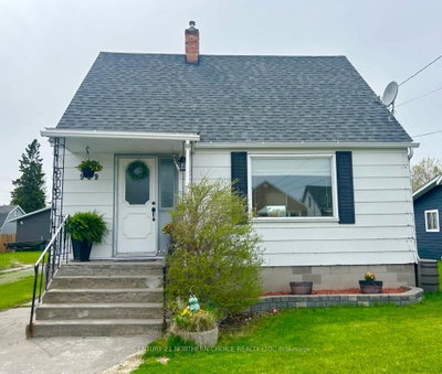 909 Phair Avenue