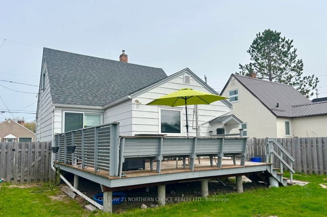 909 Phair Avenue