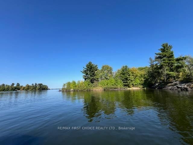 G 734 Rainy Lake • Rainy River Remote Area, ON photo 2