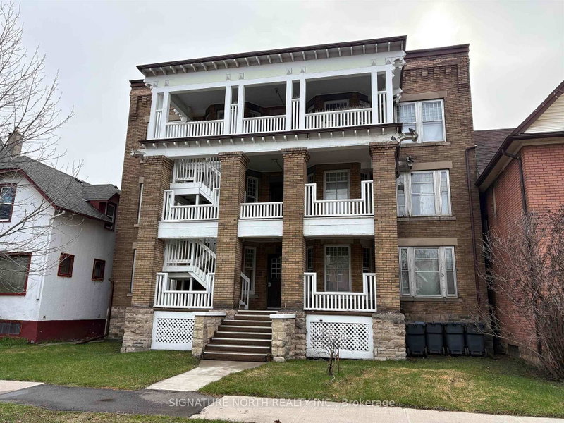 230 Brodie Street N